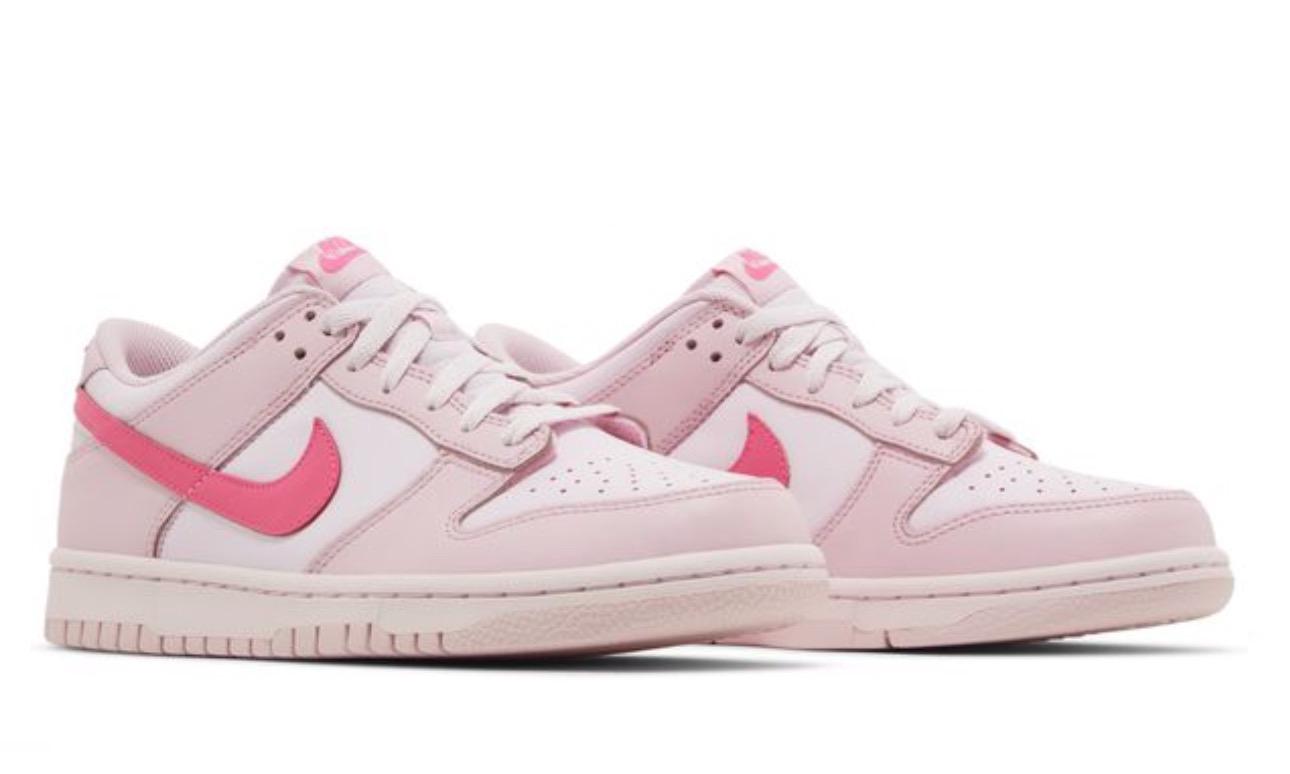 Nike Dunk Low Triple Pink