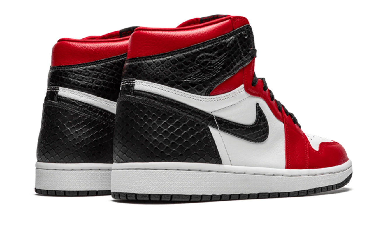 Jordan 1 Retro High Satin Snake Chicago
