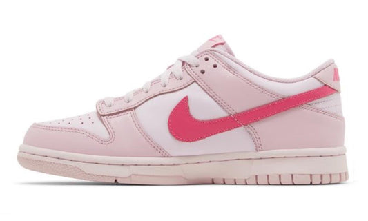 Nike Dunk Low Triple Pink