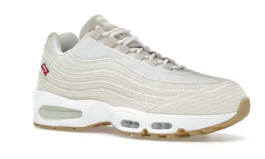 Nike Air Max 95 OG Light Orewood Brown x Levi’s
