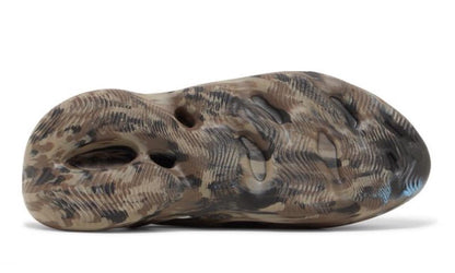 Adidas Yeezy Foam RNR MX Cinder Brown