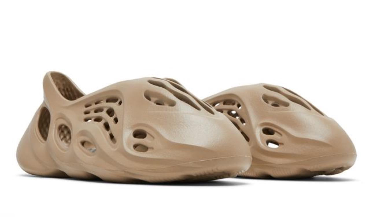 Adidas Yeezy Foam RNR Clay Brown