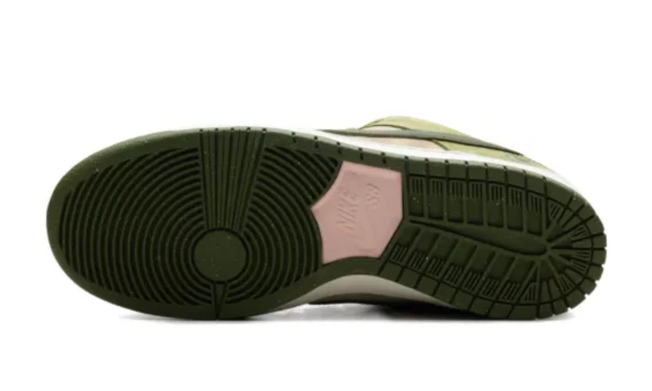 Nike SB Dunk Low Yuto Horigame Matcha