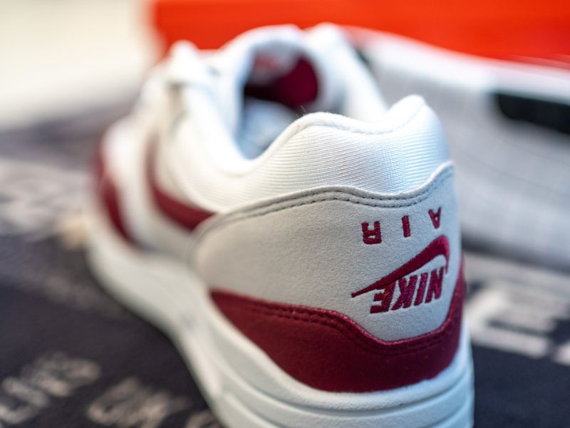 nike air max 1 87 stranger things disponibile nel nostro sneakers resell